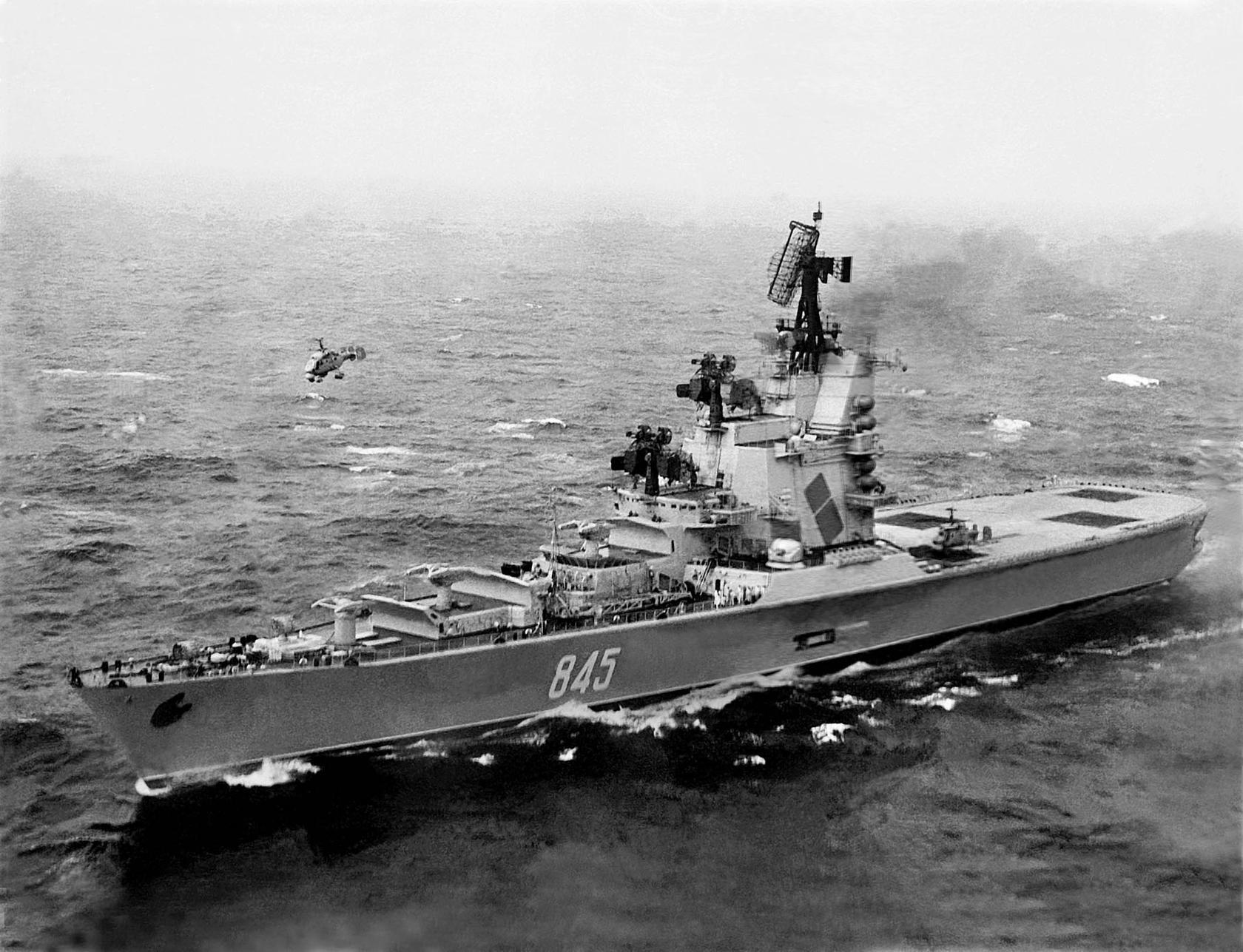 крейсера проекта 1123 кондор. проект 1123 кондор. противолодочные крейсера проекта 1123. крейсер вертолетоносец ленинград. крейсера «москва» проекта 1123.